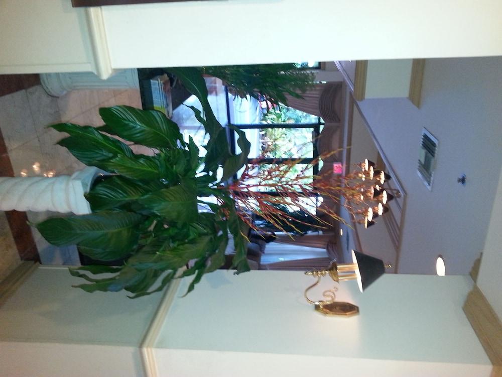 Hotel Chateaubleau โครอลเกเบิลส์ ภายนอก รูปภาพ