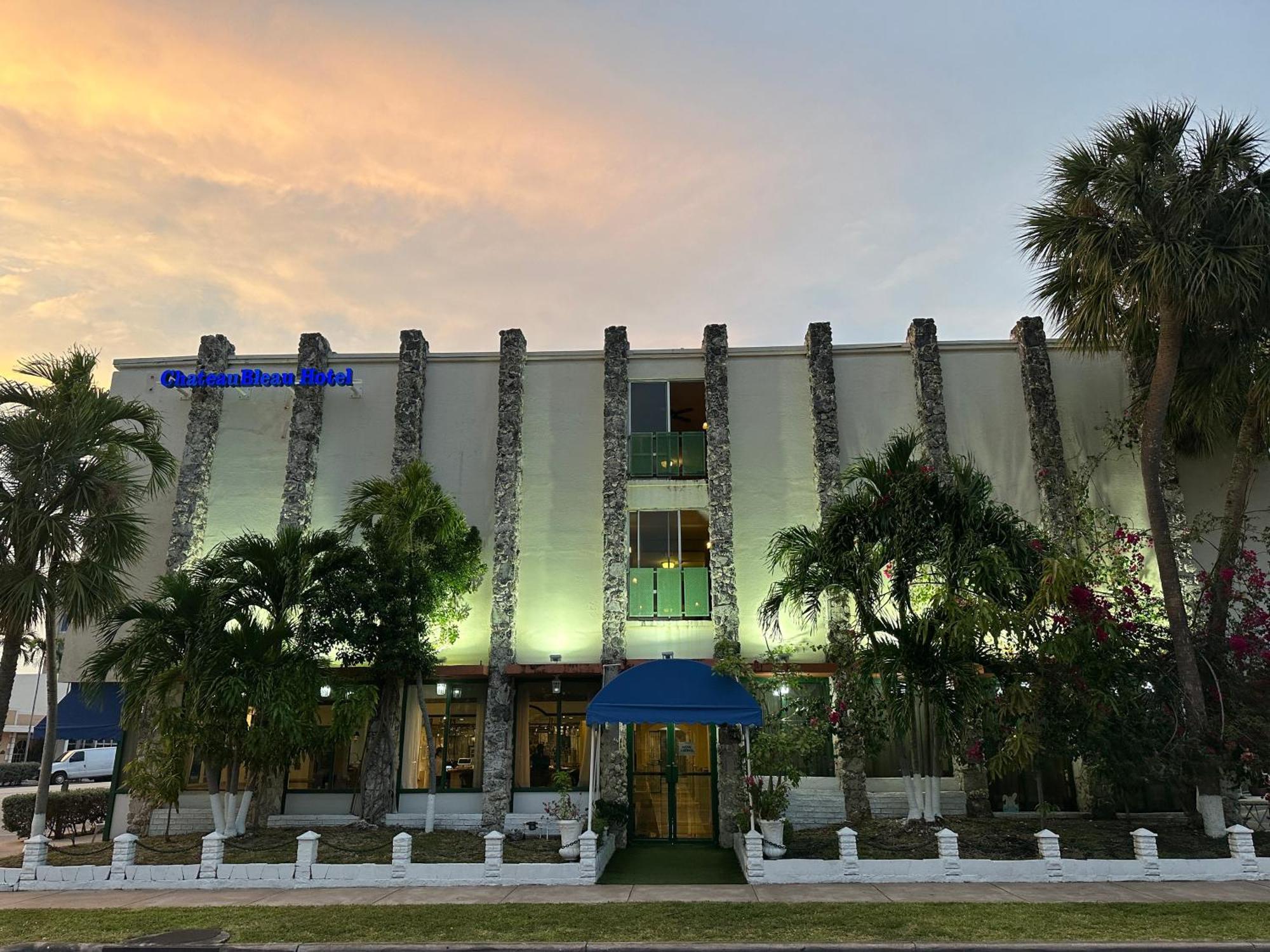 Hotel Chateaubleau โครอลเกเบิลส์ ภายนอก รูปภาพ
